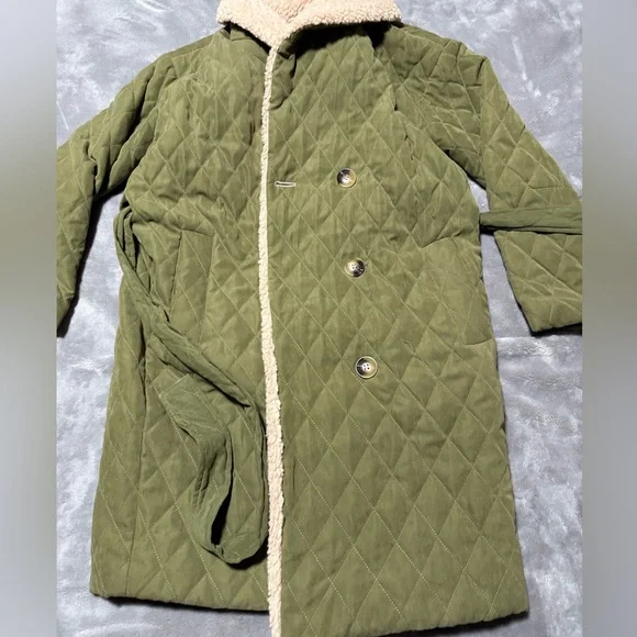Heartloom coat, XS Olive and cream. - Picture 8 of 13